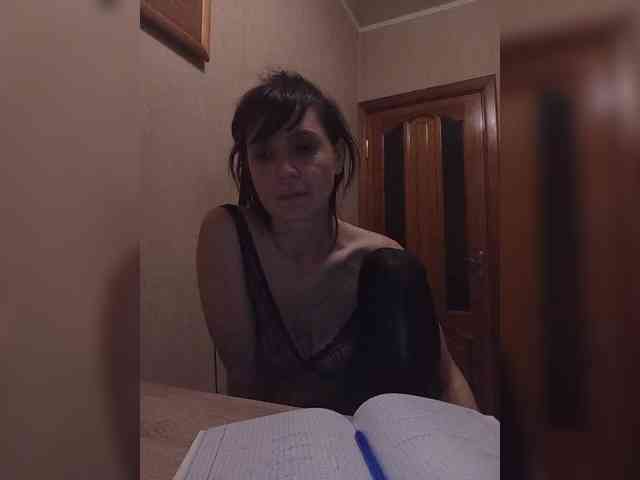 Hellenalonenochka webcam