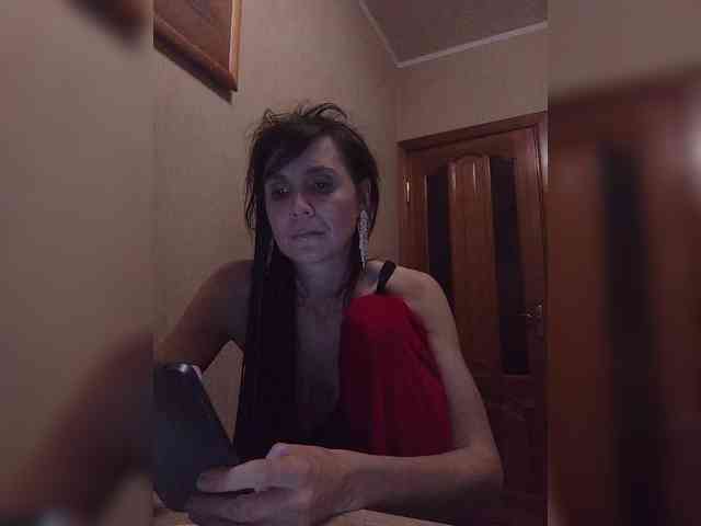 Hellenalonenochka webcam