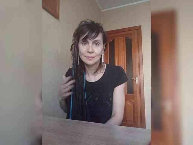 Hellenalonenochka webcam