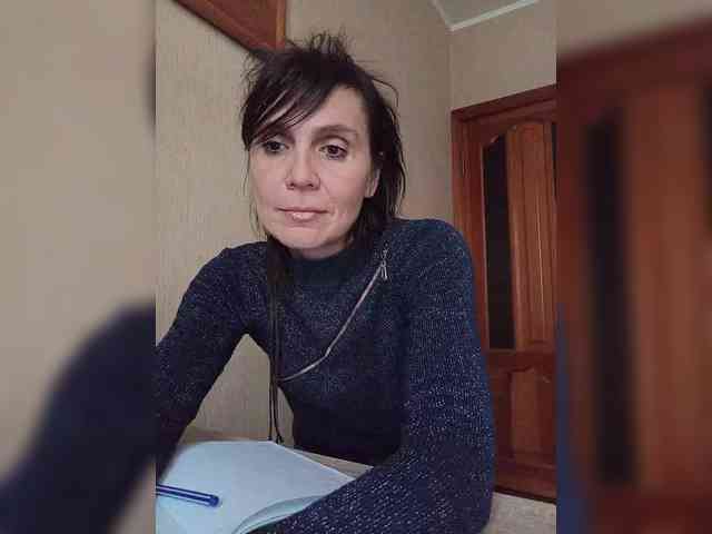 Hellenalonenochka webcam