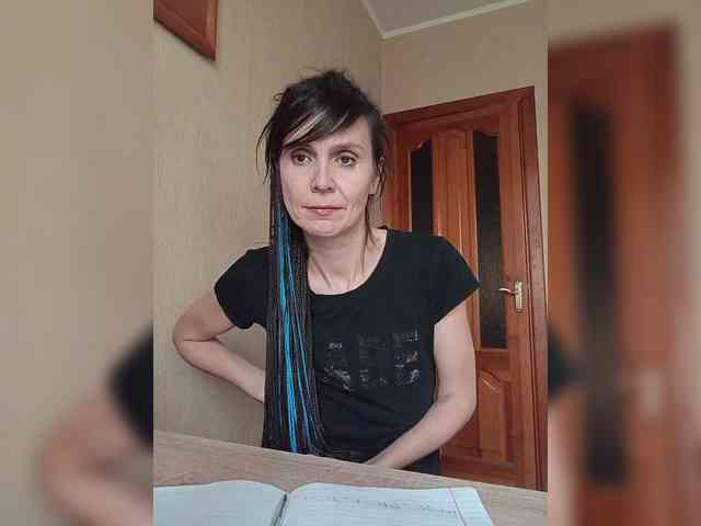 Hellenalonenochka webcam