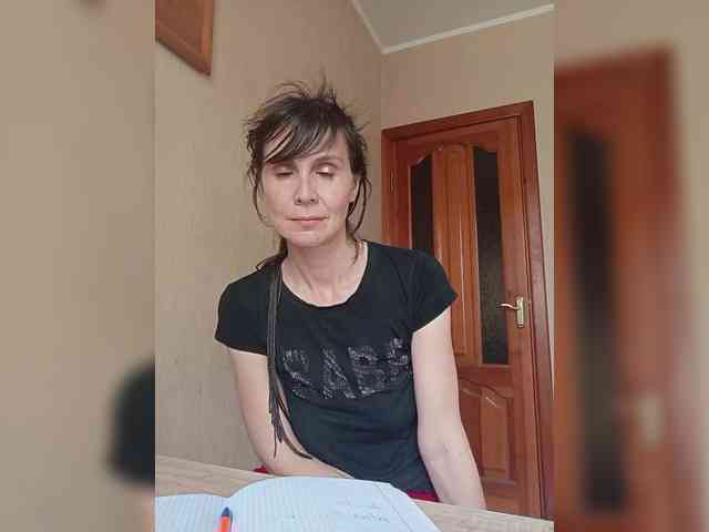 Hellenalonenochka webcam