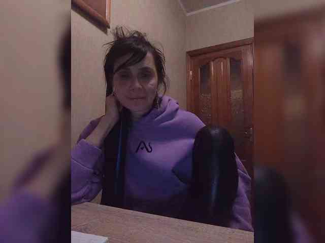 Hellenalonenochka webcam