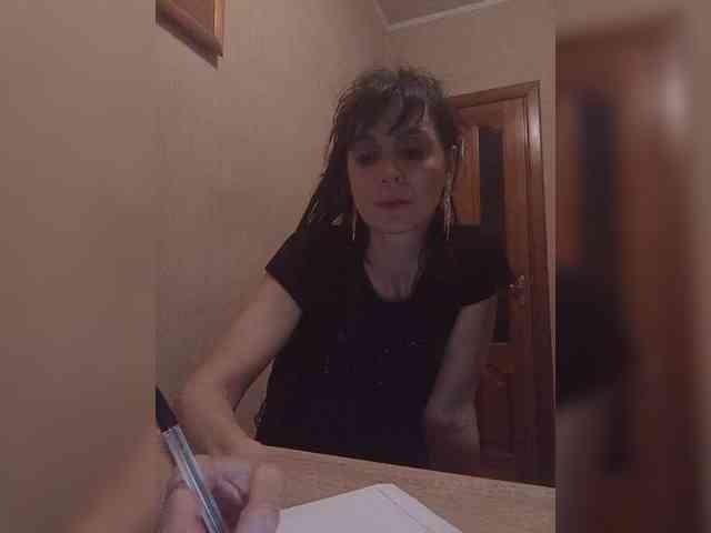 Hellenalonenochka webcam