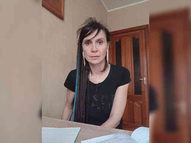 Hellenalonenochka webcam