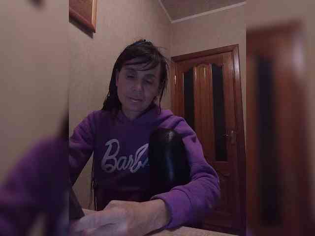 Hellenalonenochka webcam