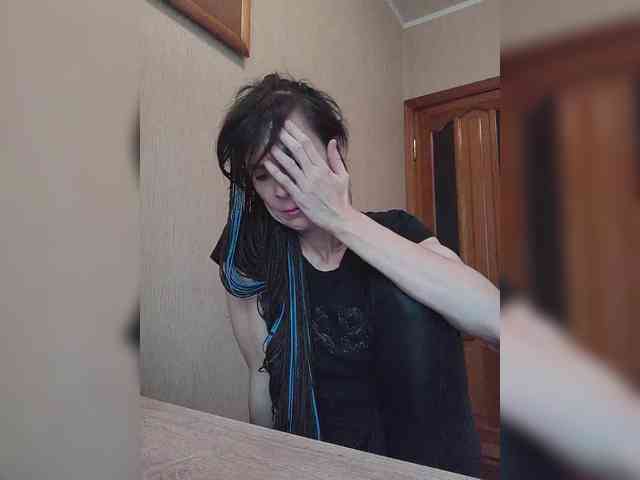 Live Sex Chat with Hellenalonenochka (@Hellenalonenochka)