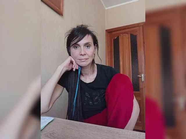 Hellenalonenochka webcam