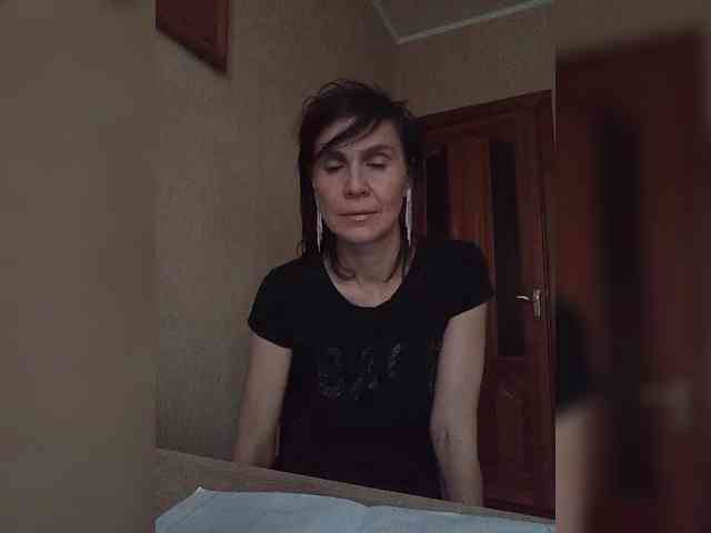 Hellenalonenochka webcam