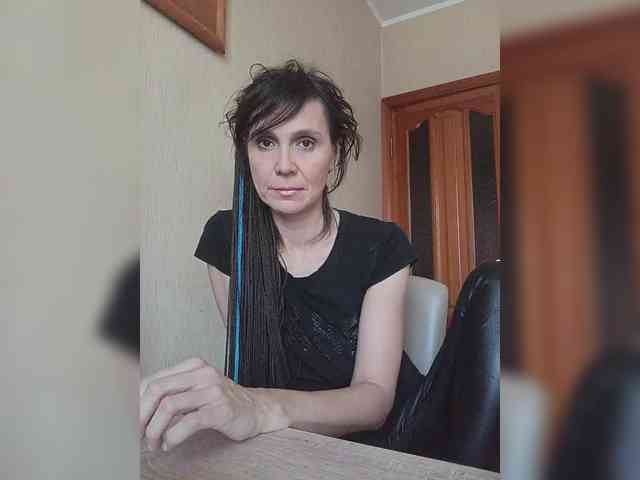 Hellenalonenochka webcam