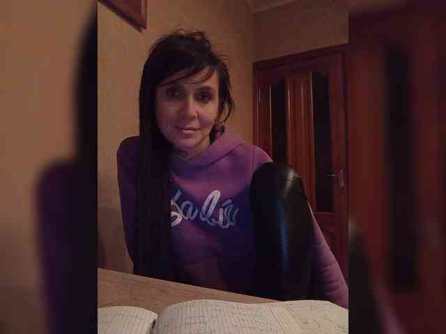 Hellenalonenochka webcam