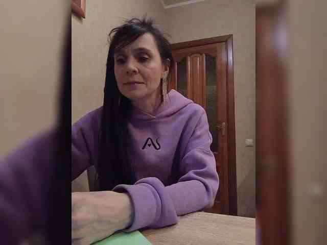 Hellenalonenochka webcam