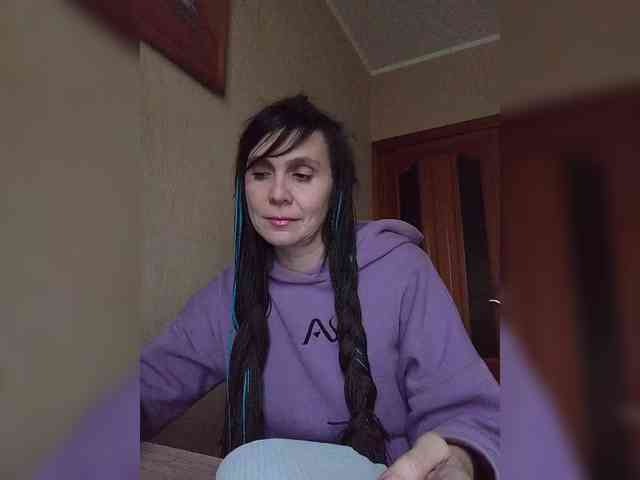 Hellenalonenochka webcam