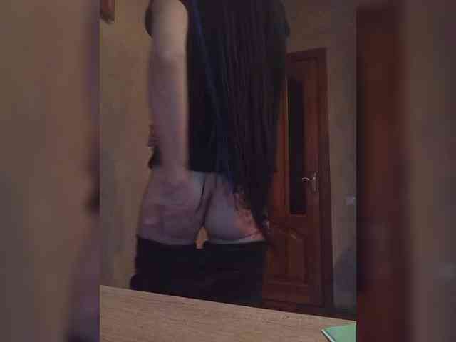 Hellenalonenochka webcam