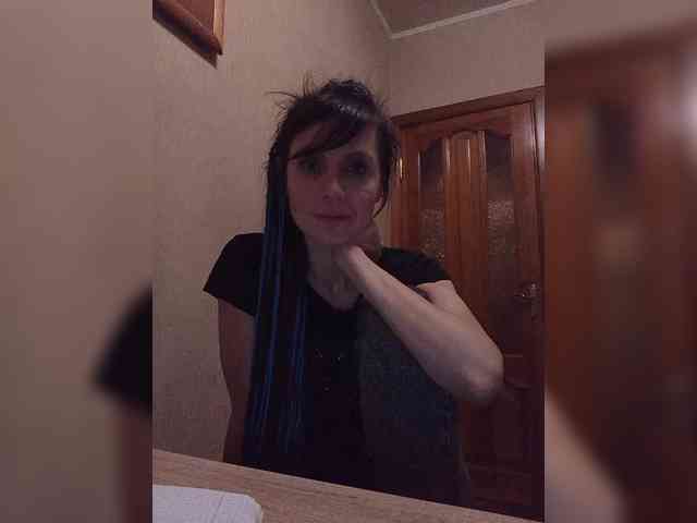 Hellenalonenochka webcam