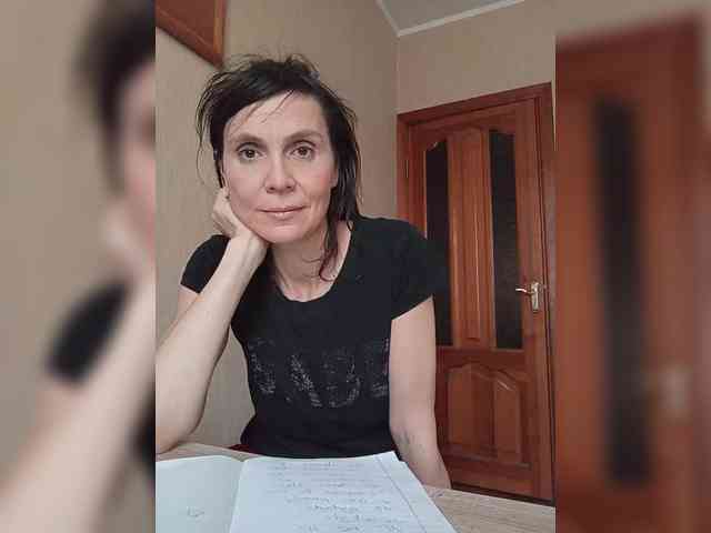 Hellenalonenochka webcam