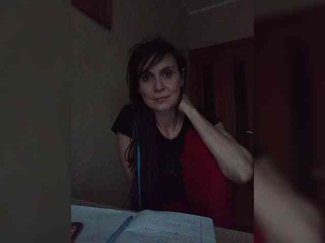 Hellenalonenochka webcam