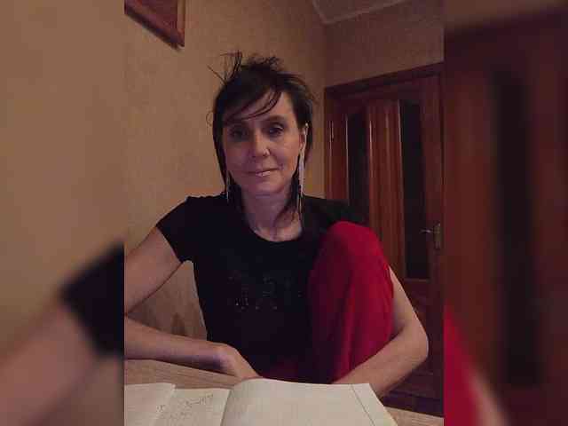 Hellenalonenochka webcam