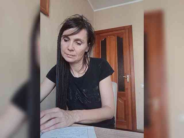 Hellenalonenochka webcam