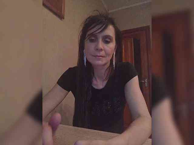 Hellenalonenochka webcam