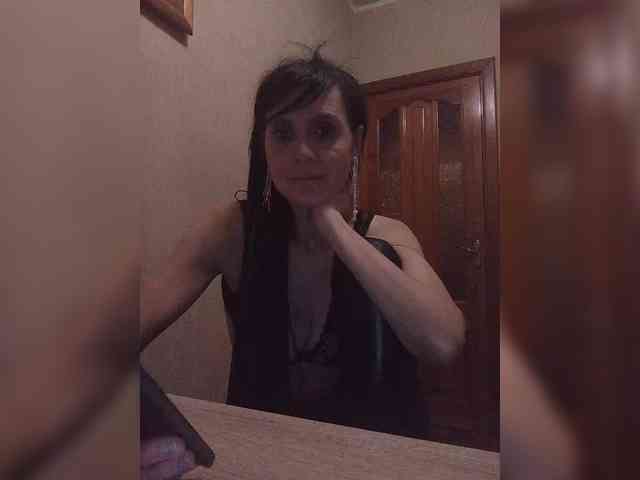 Hellenalonenochka webcam