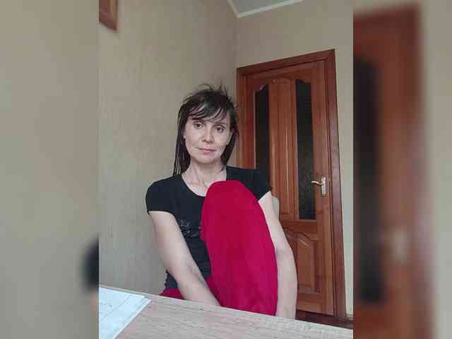 Hellenalonenochka webcam