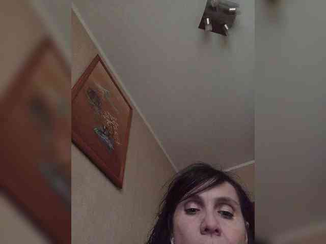 Hellenalonenochka webcam