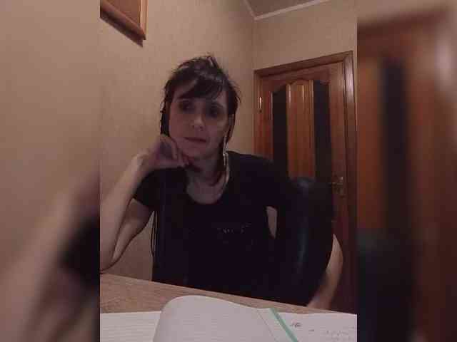 Hellenalonenochka webcam