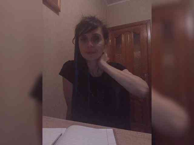 Hellenalonenochka webcam