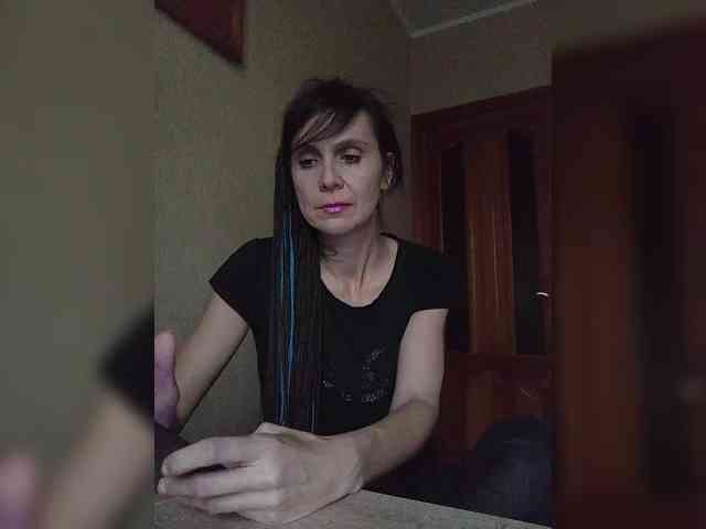 Hellenalonenochka webcam