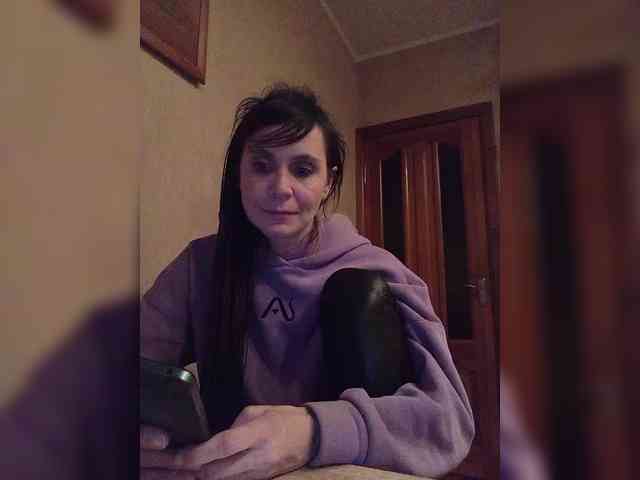 Hellenalonenochka webcam