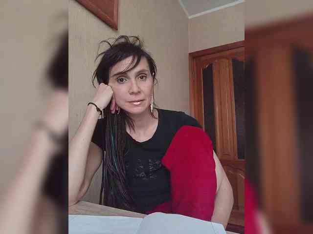 Hellenalonenochka webcam