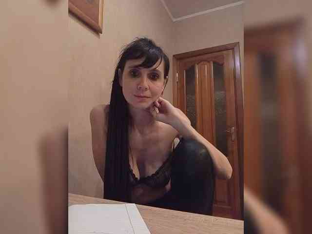 Hellenalonenochka webcam