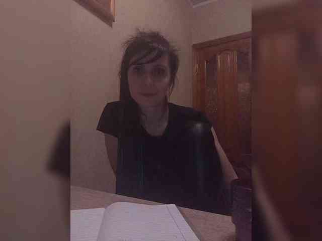 Hellenalonenochka webcam