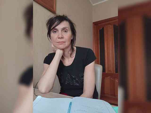 Hellenalonenochka webcam