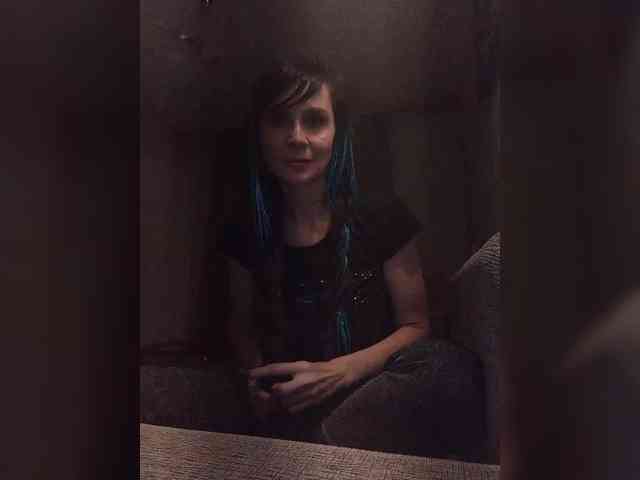 Hellenalonenochka webcam