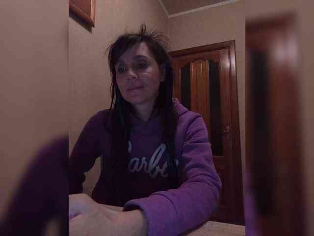 Hellenalonenochka webcam