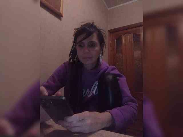 Hellenalonenochka webcam