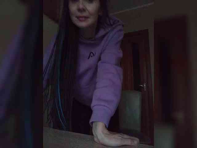 Hellenalonenochka webcam