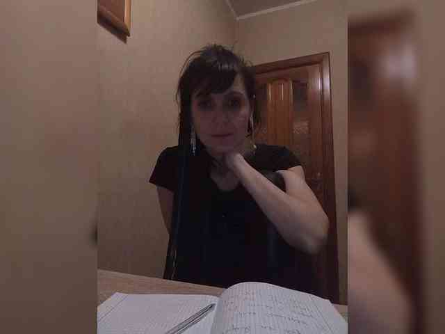 Hellenalonenochka webcam