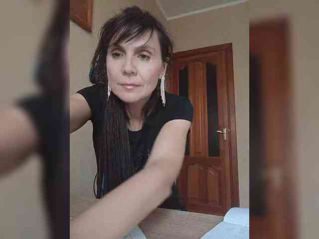 Hellenalonenochka webcam