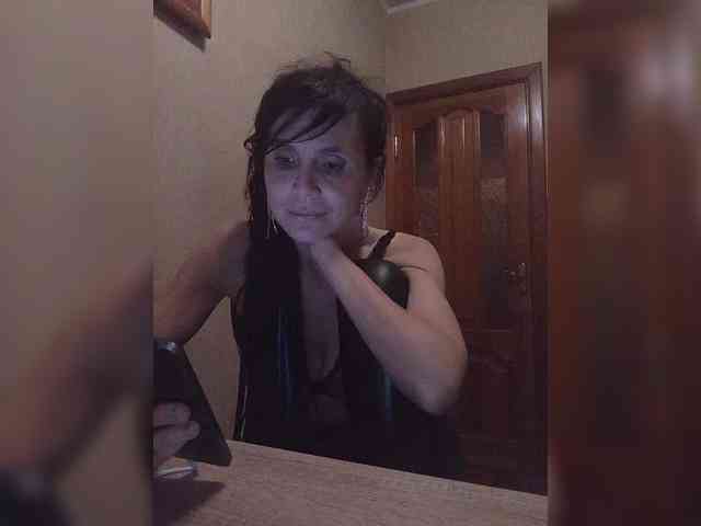 Hellenalonenochka webcam