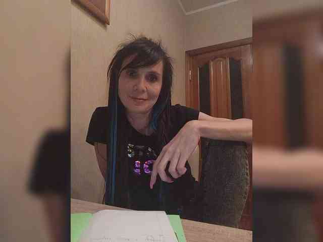 Hellenalonenochka webcam