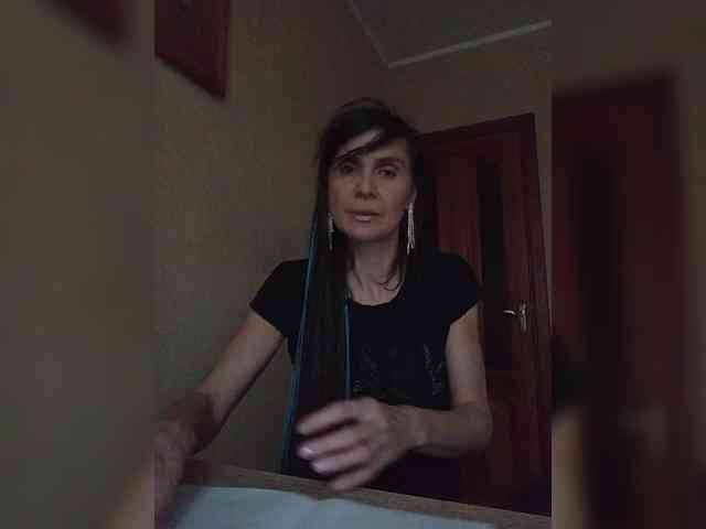 Hellenalonenochka webcam