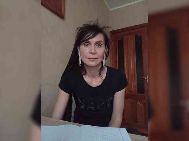 Hellenalonenochka webcam