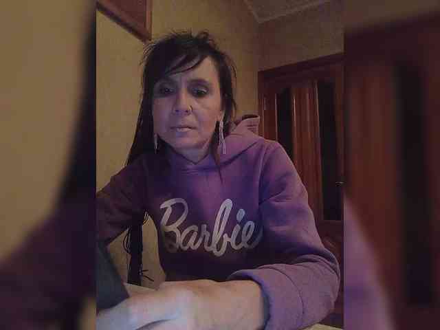 Hellenalonenochka webcam