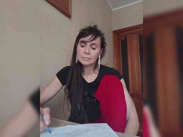 Hellenalonenochka webcam