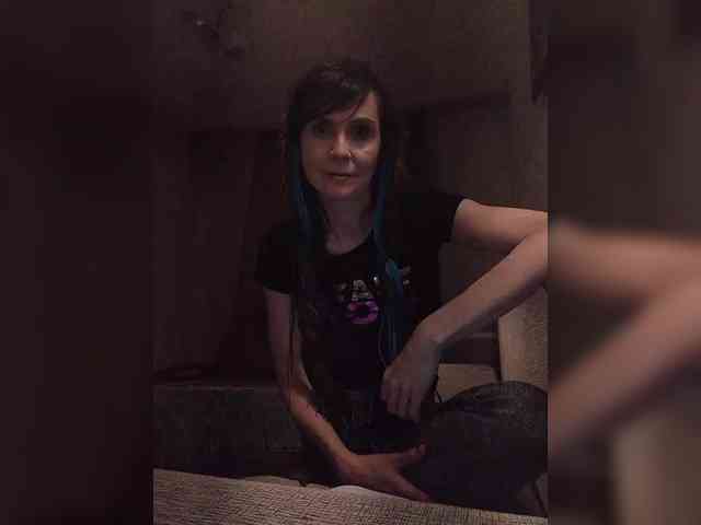 Hellenalonenochka webcam