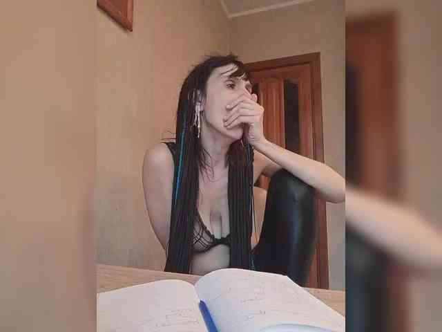 Hellenalonenochka webcam