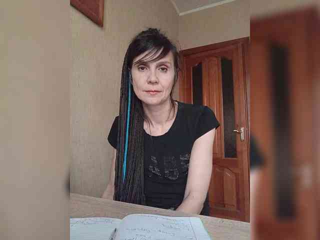 Hellenalonenochka webcam